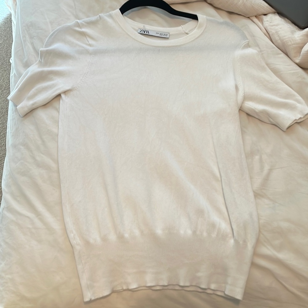 Zara sweater top size small